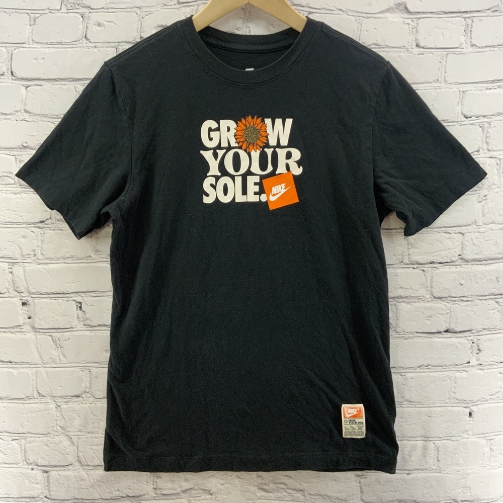 Nike Tee Mens Sz S Grow Your Sole Black